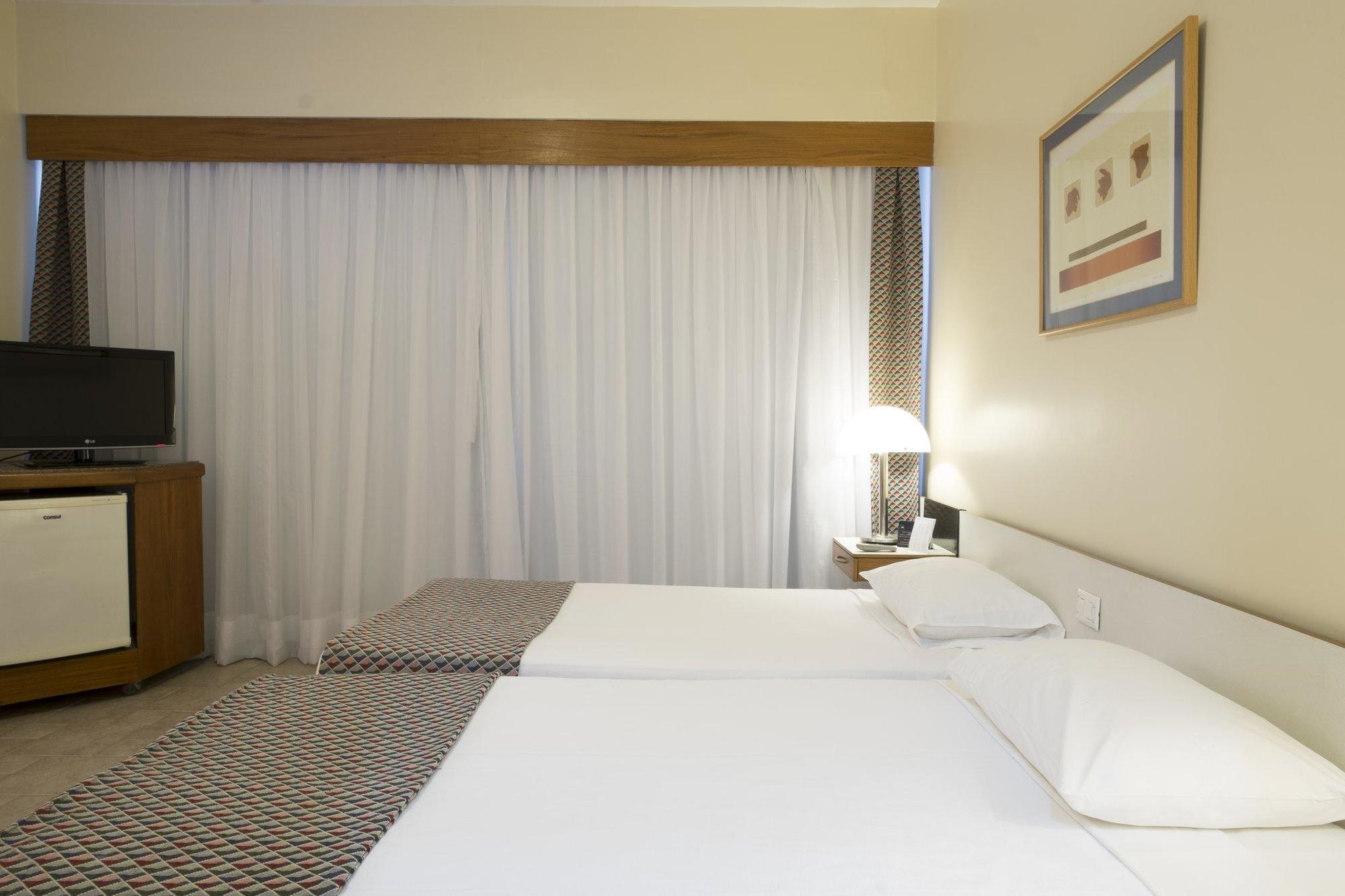 Savoy Othon Hotel 3*