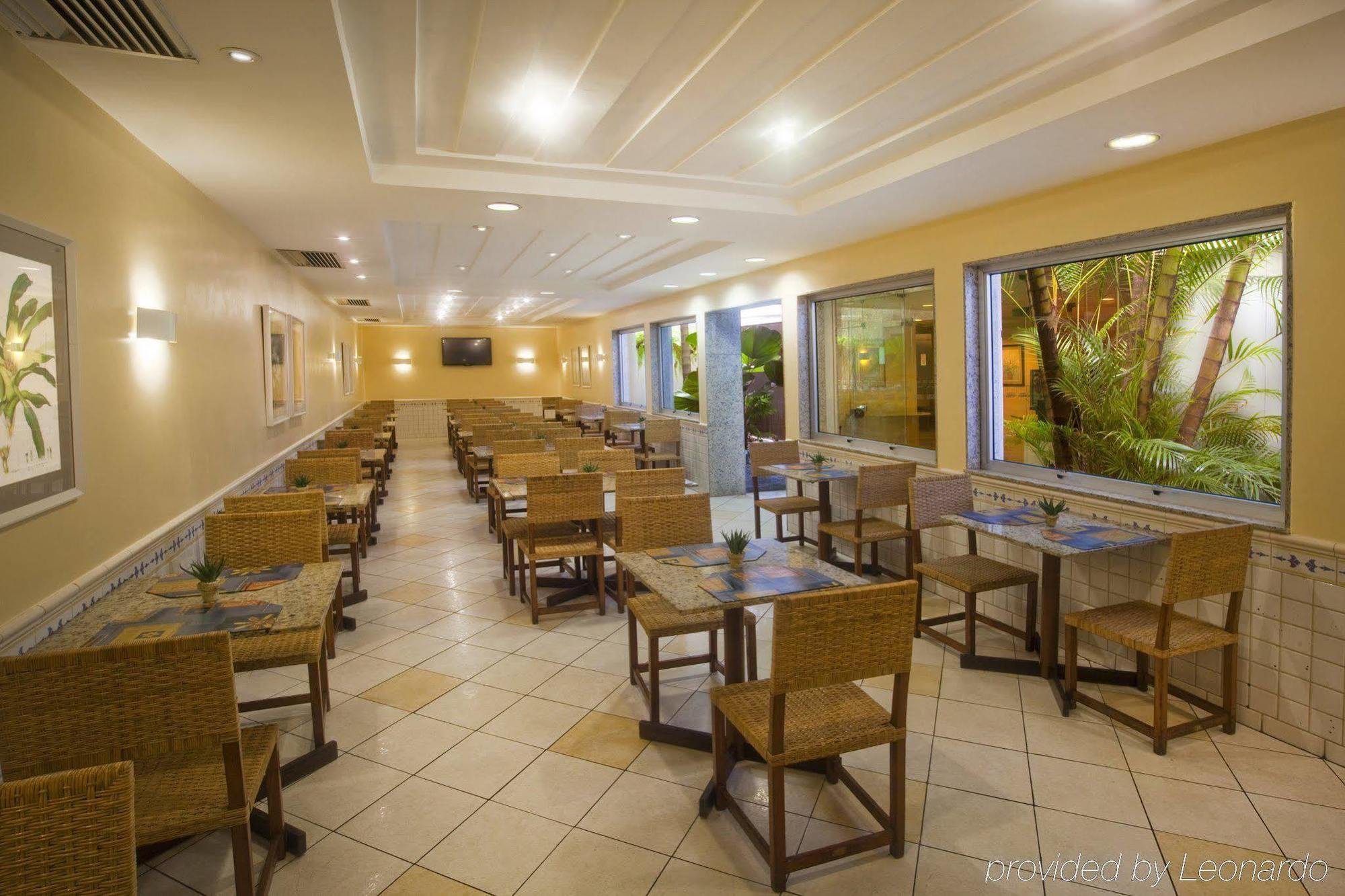 Hotel Savoy Othon 3*